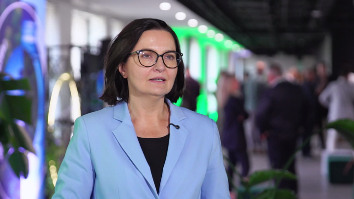 5 mld butelek i puszek wróciło do systemu kaucyjnego. Polacy coraz częściej korzystają z punktów zbiórki 5 mld butelek i puszek wróciło do systemu kaucyjnego. Polacy coraz częściej korzystają z punktów zbiórki