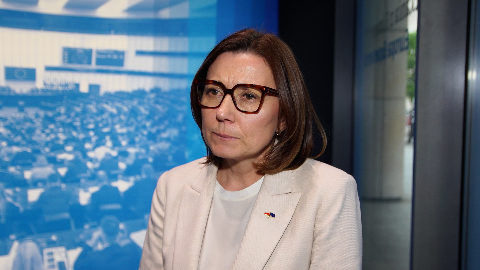 Dezinformacja wpływa na postrzeganie UE, ale poparcie Europejczyków pozostaje wysokie. Polska wśród największych beneficjentów integracji Dezinformacja wpływa na postrzeganie UE, ale poparcie Europejczyków pozostaje wysokie. Polska wśród największych beneficjentów integracji