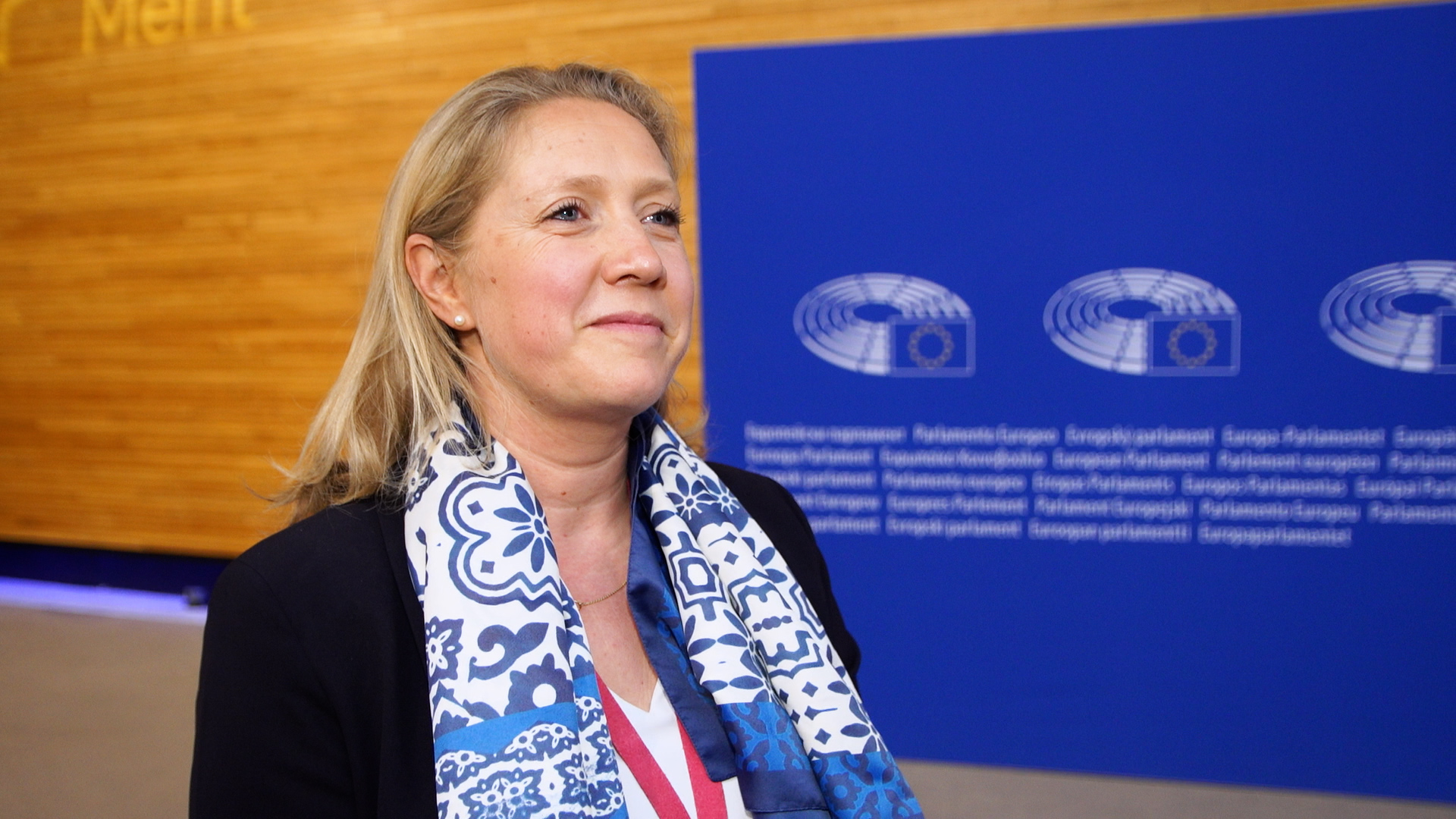 Unijne wartości pozostają ważne dla Europejczyków. Doceniają oni demokrację, pokój i praworządność Unijne wartości pozostają ważne dla Europejczyków. Doceniają oni demokrację, pokój i praworządność