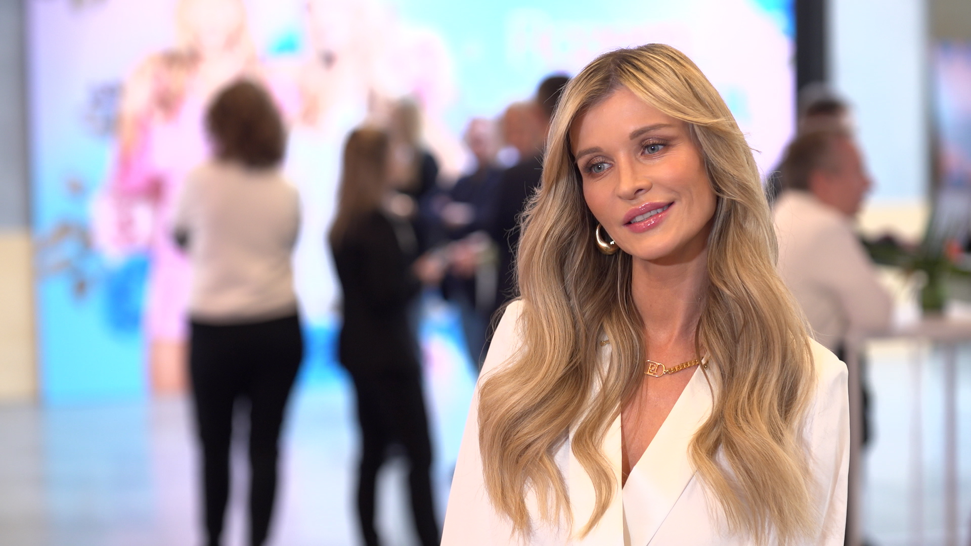 Joanna Krupa: Może jest dla mnie szansa i będę kiedyś w związku, gdzie dwie osoby mimo problemów nie przestają o siebie walczyć Joanna Krupa: Może jest dla mnie szansa i będę kiedyś w związku, gdzie dwie osoby mimo problemów nie przestają o siebie walczyć