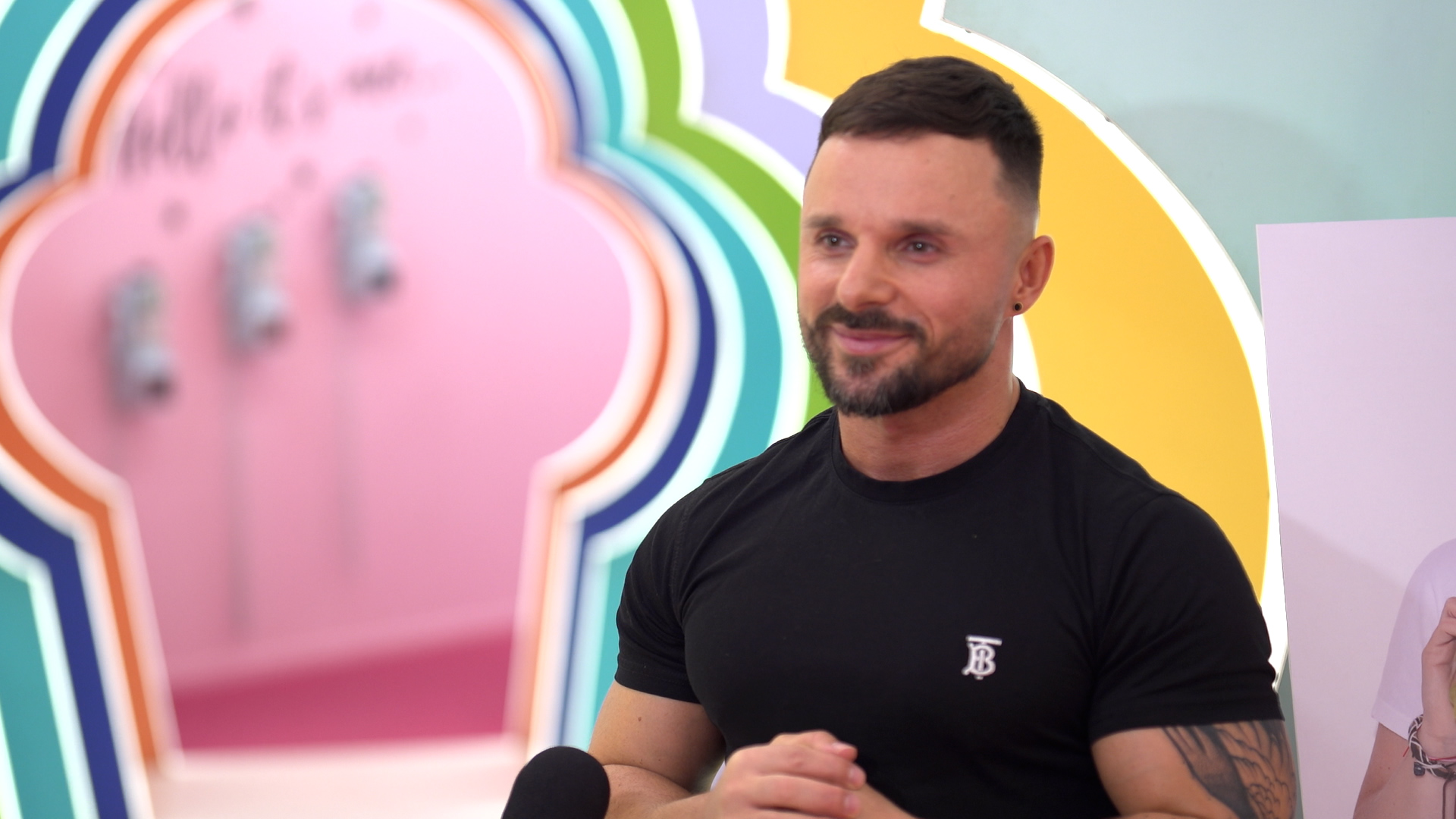 Qczaj: Kobiety dojrzałe piszą do mnie, że czują się niewidzialne. Pora je ukochać i zaopiekować się nimi Qczaj: Kobiety dojrzałe piszą do mnie, że czują się niewidzialne. Pora je ukochać i zaopiekować się nimi