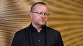 UE dąży do większej samodzielności w dostępie do surowców krytycznych. Częściowo pozyska je z recyklingu baterii Strona główna