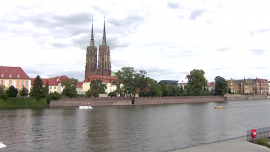 Wrocław nad Odrą - sierpień [przebitki] News powiązane z Rynek we Wrocławiu