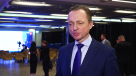 Coraz więcej emerytów pracuje. Wydłużenie aktywności zawodowej przekłada się na wyższe świadczenie