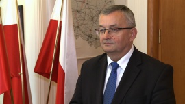 Minister infrastruktury: Trzeba zachęcać społeczeństwo do korzystania z transportu zbiorowego. To wymaga sporo inwestycji News powiązane z Andrzej Adamczyk