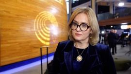 Bagaż podręczny w cenie biletu i utrzymanie odszkodowań za opóźnienia. PE chce większej ochrony praw pasażerów