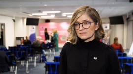 We władzach samorządowych przybywa kobiet. Wciąż jednak trudno im przebić szklany sufit