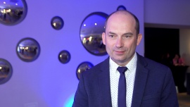 Stabilność zatrudnienia jedną z najważniejszych kwestii dla pokolenia Z. Nie chodzi jednak o wieloletnią pracę na etacie