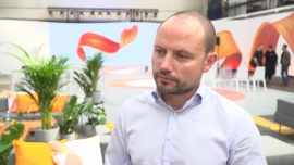 Orange wprowadza na rynek nowy model korzystania z usług. Zapowiada rewolucję na miarę tej, która wyparła telefony stacjonarne News powiązane z Orange Flex