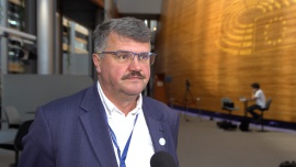 M. Wąsik: Napływ nielegalnych migrantów zagrożeniem dla granicy strefy Schengen. Potrzebne są walka z przemytnikami i twarda obrona granic Strona główna