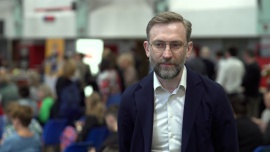 Łukasz Dominiak: Mimo dominacji smartfonów dzieci da się też przekonać do wspólnego czytania książek. Musi to być jednak przyjemność, a nie przymus