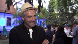 Maciej Dowbor: Ostatnio kupiłem zdalnie sterowane motorówki dla córki. Ten wspólnie spędzony czas pozwala oderwać dzieci od smartfonów