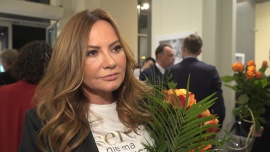 Dorota Goldpoint: W swojej książce piszę o tym, jak przyjmować pierwsze oznaki starzenia, mierzyć się z bezlitosnym PESEL-em i dostrzegać w tym potencjał