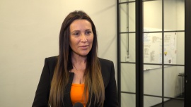 Lena Katlik w książce „Eldorado” demaskuje świat futbolu. „Młodzi piłkarze traktowani są jak produkty, a dopóki rodzice mają pieniądze, oni są na boisku”