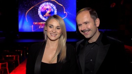 Sławomir i Kajra: Raczej nie dzielimy się naszym życiem prywatnym, ale w teledysku do utworu „Kolorowy film” jest dużo o nas. To podsumowanie ostatniej dekady naszego życia na scenie i za kulisami