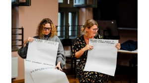 Fundacja RE rozpoczyna warsztaty „Wioska Kobiet – Czas na Zdrowie” w ramach programu grantowego „MAMY czas na zdrowie”