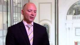 Zawirowania na rynkach finansowych i czynniki wewnętrzne mogą spowodować osłabienie złotego