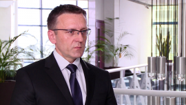 W najbliższych miesiącach polska polityka nie będzie miała większego wpływu na giełdę i notowania złotego