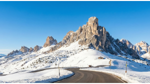 Kierunek Mediolan i Cortina? 6 ciekawych przystanków na trasie oraz jak uniknąć pułapek w 2026 roku Biuro prasowe