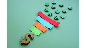 Rola lejka marketingowego w integracji działań sprzedaży i marketingu w firmach B2B