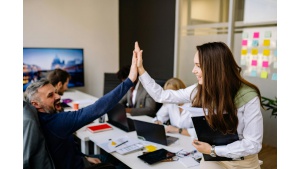 Motywacja pracownicza a skuteczny system motywacyjny – jak budować zaangażowanie zespołu? Biuro prasowe