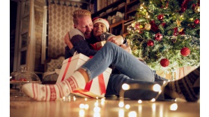 Boże Narodzenie bez prezentu od firmy? 90% pracowników czeka na świąteczne wsparcie finansowe