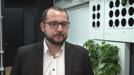Polacy chcą badać skład chemiczny produktów za pomocą światła. Sztuczna inteligencja już na linii produkcyjnej oceni jakość produktu