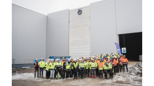 Kluczowa inwestycja przemysłowa w Bydgoszczy osiąga kolejny etap. ALSTAL zawiesza wiechę na rozbudowie Fabryki Puszek Napojowych CANPACK Biuro prasowe