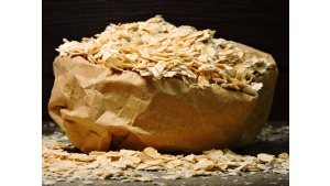 Jak wybrać płatki owsiane do produkcji spożywczej? Odkryj zalety współpracy B2B