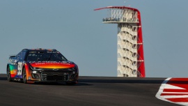 Wyścig NASCAR z gwiazdami Formuły 1 i komentarzem Mikołaja Sokoła