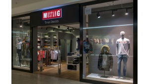 Galeria Krakowska z pierwszym salonem monobrandowym Mustang Biuro prasowe