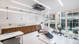 Wielowymiarowy projekt oświetlenia kliniki