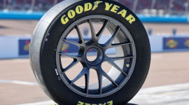 Goodyear ponownie wyłącznym dostawcą opon dla najlepszych serii wyścigu NASCAR Biuro prasowe