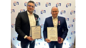 Członkowie Zarządu Toyota Bank Polska S.A. wyróżnieni medalami Prezydenta RP