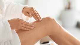 Cukrowy peeling do ciała - słodki sposób na jędrną skórę