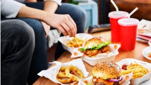 Co królowało na talerzach Polaków w 2022? Pyszne.pl publikuje Food Trend Report Biuro prasowe