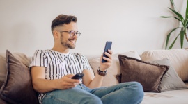 Wykręcili 1,32 miliarda złotych długów za abonament i smartfony
