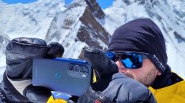 Motorola dotarła na Broad Peak oraz K2