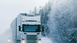Eksploatacja ciężarówek w warunkach zimowych - wyzwania i popularne awarie