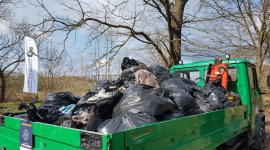 Operacja Rzeka na Dzień Ziemi - natura lżejsza o ponad 143 tony śmieci