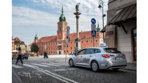 Uber wybierany przez 4,5 mln pasażerów w Polsce