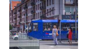 Nowy kodeks drogowy. Pieszy z pierwszeństwem, ale nie przed tramwajem