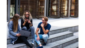 Studenci chętnie wybierają call center - branża ma dla nich ciekawe oferty