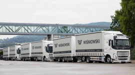 Nowe pojazdy ciężarowe WIŚNIOWSKI na polskich i zagranicznych drogach