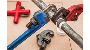 Compensa: hydraulik w aż 40 proc. interwencji assistance