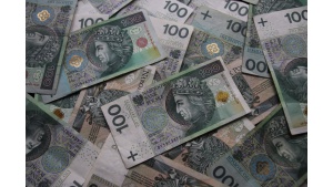 Firmy czekają na zapłatę 115 dni