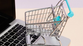 Ponad połowa Polaków boi się inflacji. Komentarz o eCommerce w czasach kryzysu