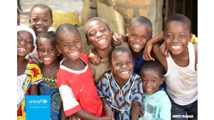 GROHE wspiera UNICEF w zapewnieniu pomocy potrzebującym dzieciom