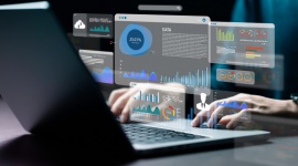SaaS czy własny software? Powstał kalkulator opłacalności obu rozwiązań.