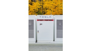 Pierwszy Powerpack Tesla w Polsce